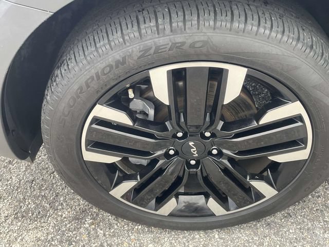 Used 2024 Kia Telluride SX FWD image 11