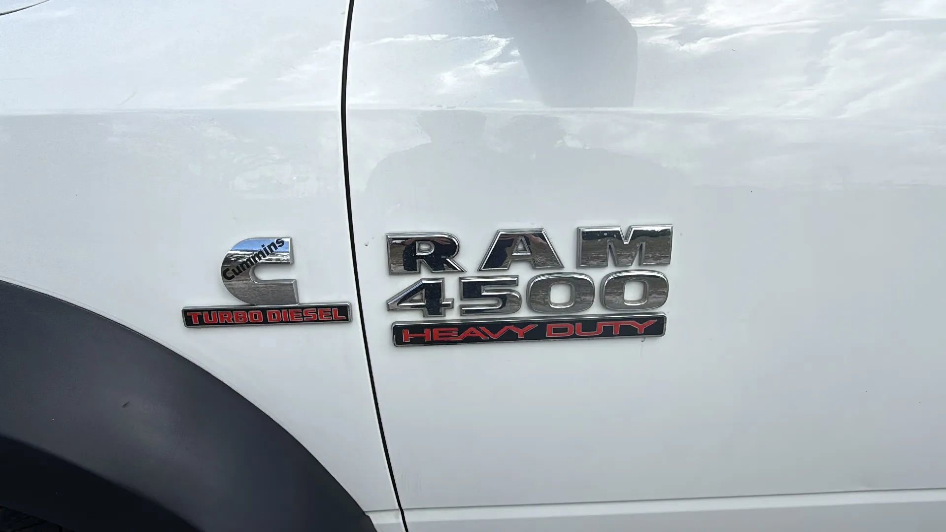 Used 2015 RAM 4500 Tradesman w/ Chrome Appearance Group image 11