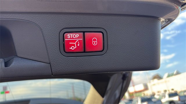 Used 2022 Mercedes-Benz GLC 300 image 27