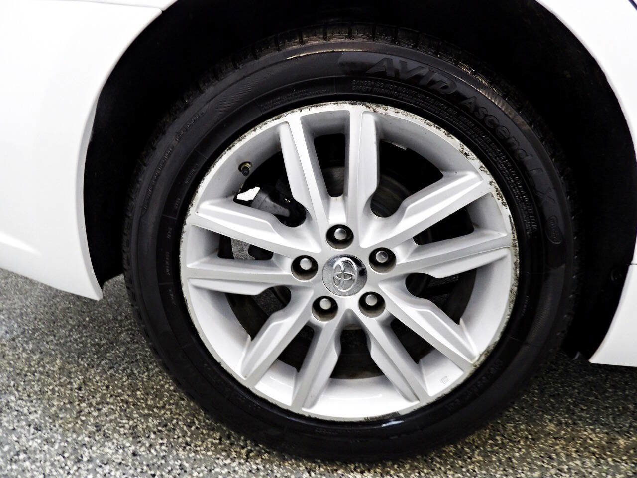 Used 2015 Toyota Avalon XLE Premium FWD image 22