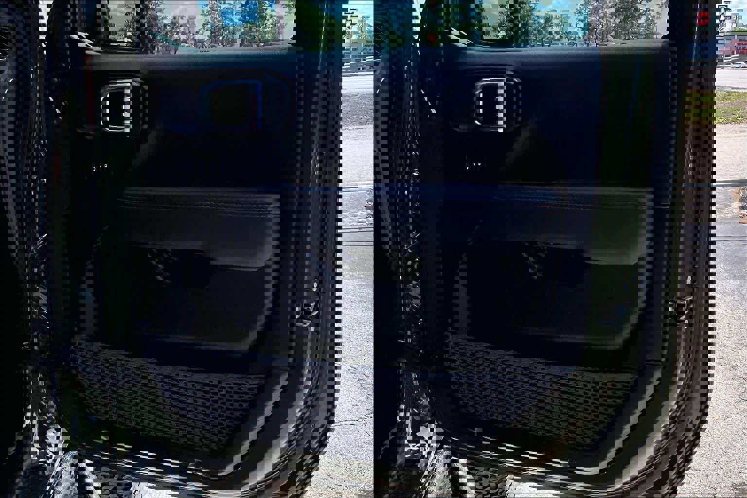 Used 2023 Jeep Wrangler Unlimited Rubicon 392 image 26