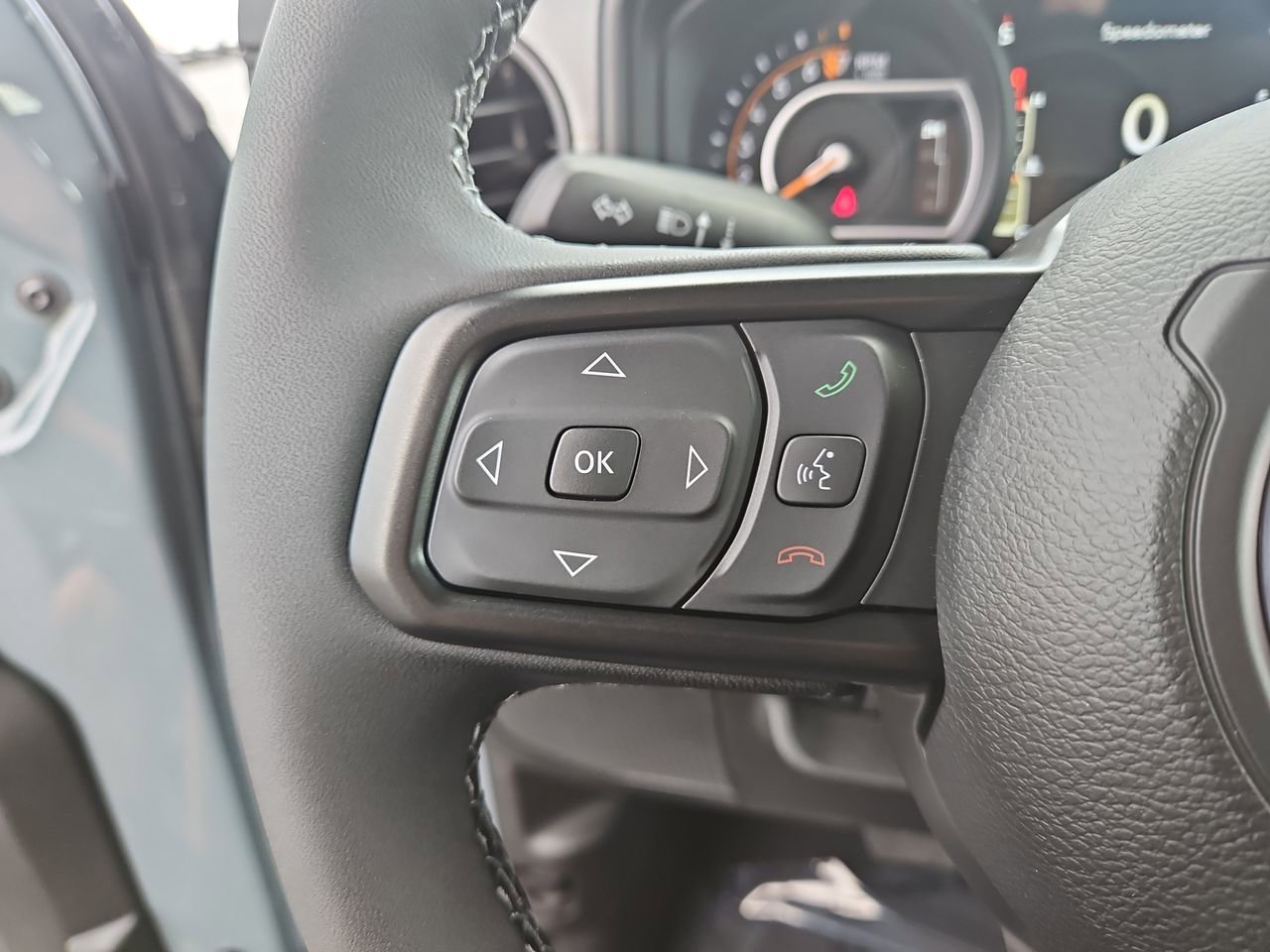 New 2025 Jeep Gladiator Sport image 28