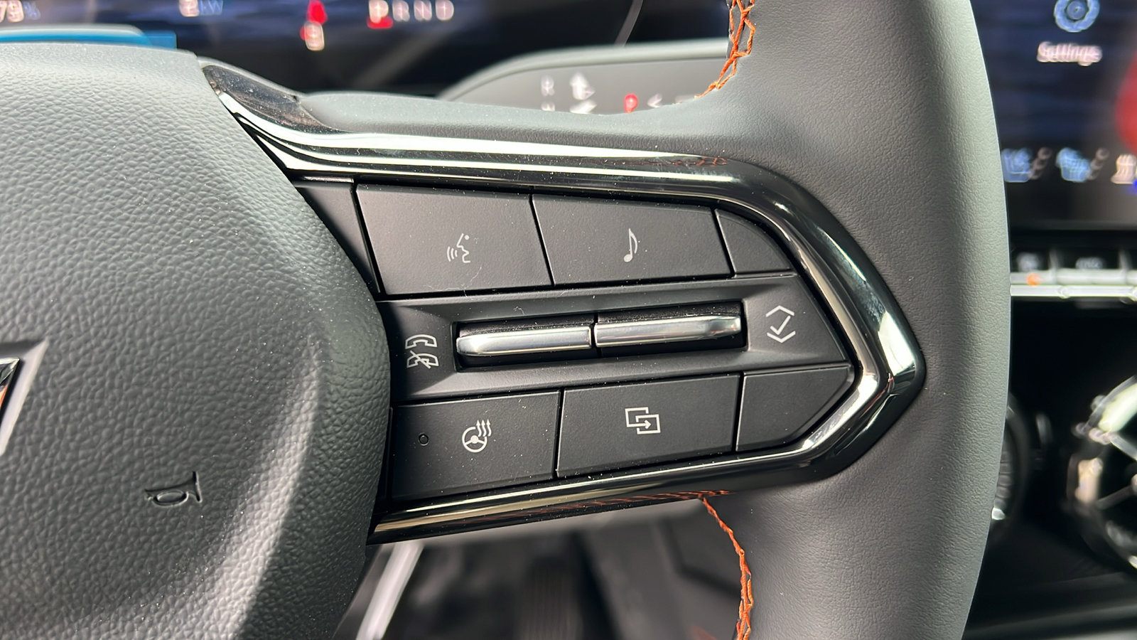 New 2026 Chevrolet Blazer EV RS AWD/4WD image 25