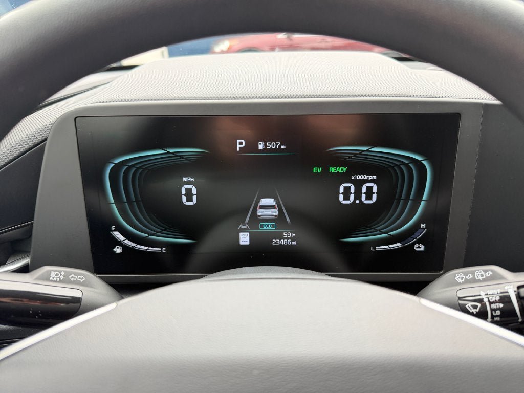 Used 2025 Kia Niro LX FWD image 15