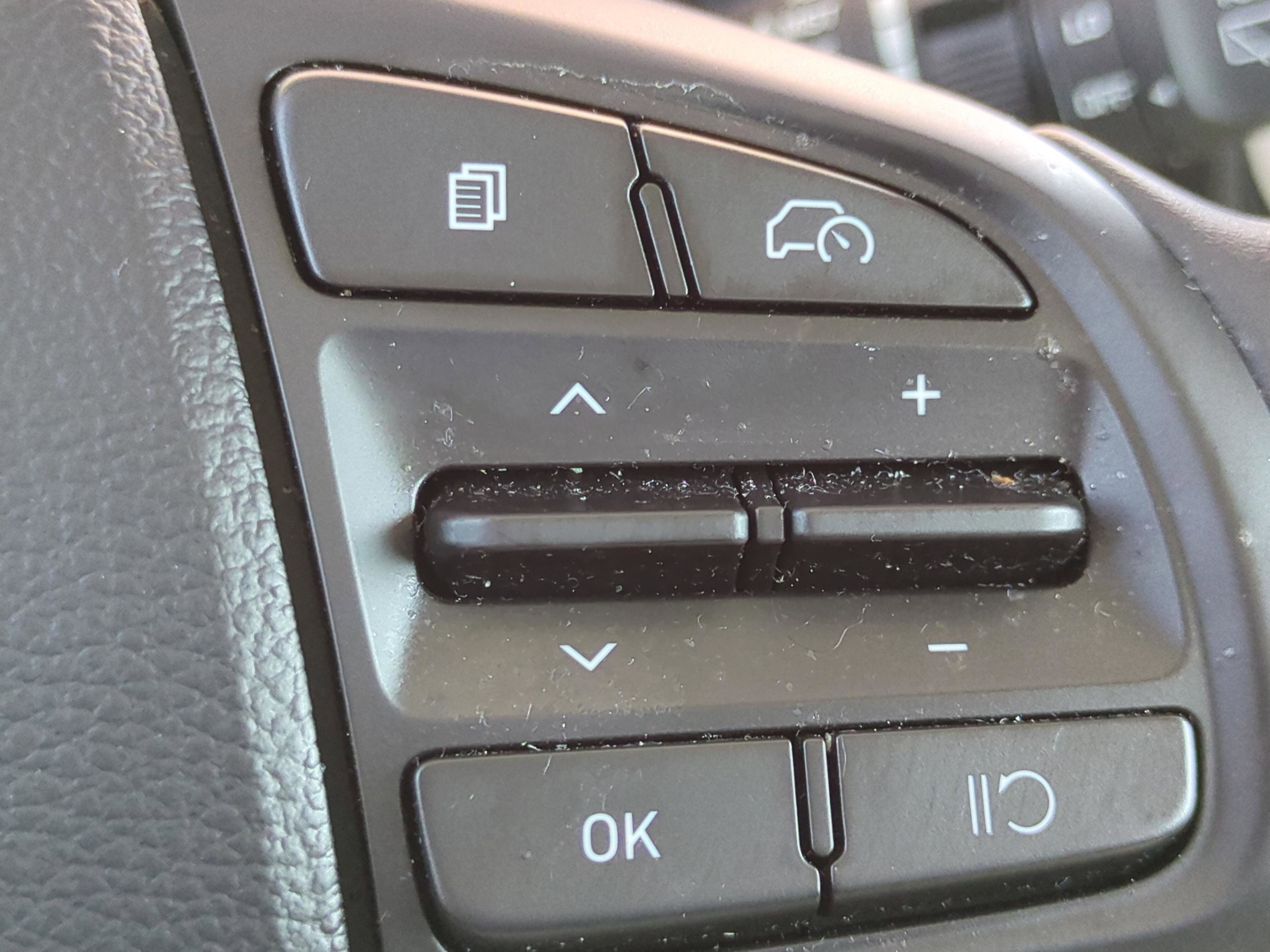 Certified 2024 Hyundai Venue Limited image 25