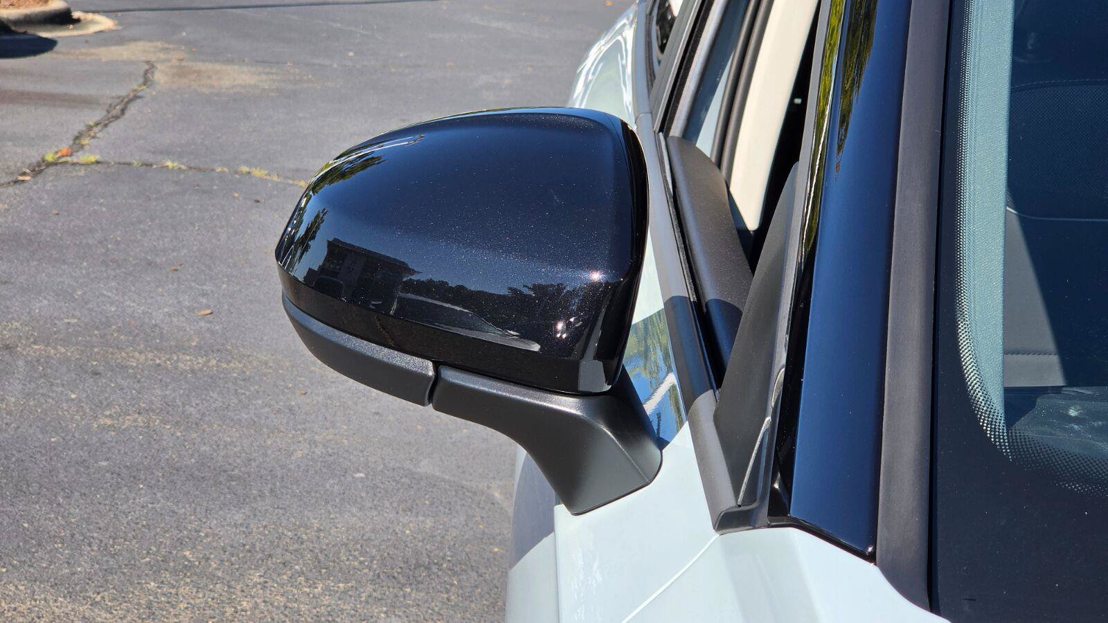 New 2027 Volkswagen Taos SE FWD image 15