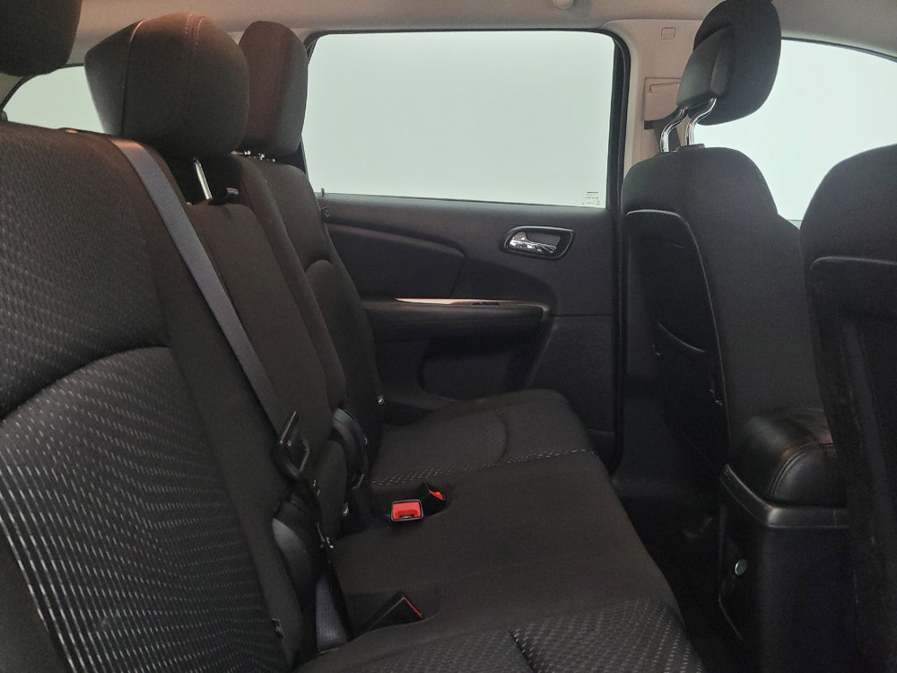 Used 2017 Dodge Journey SE w/ Flexible Seating Group FWD image 19