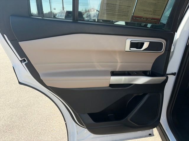 Used 2023 Ford Explorer XLT w/ Equipment Group 202A image 24