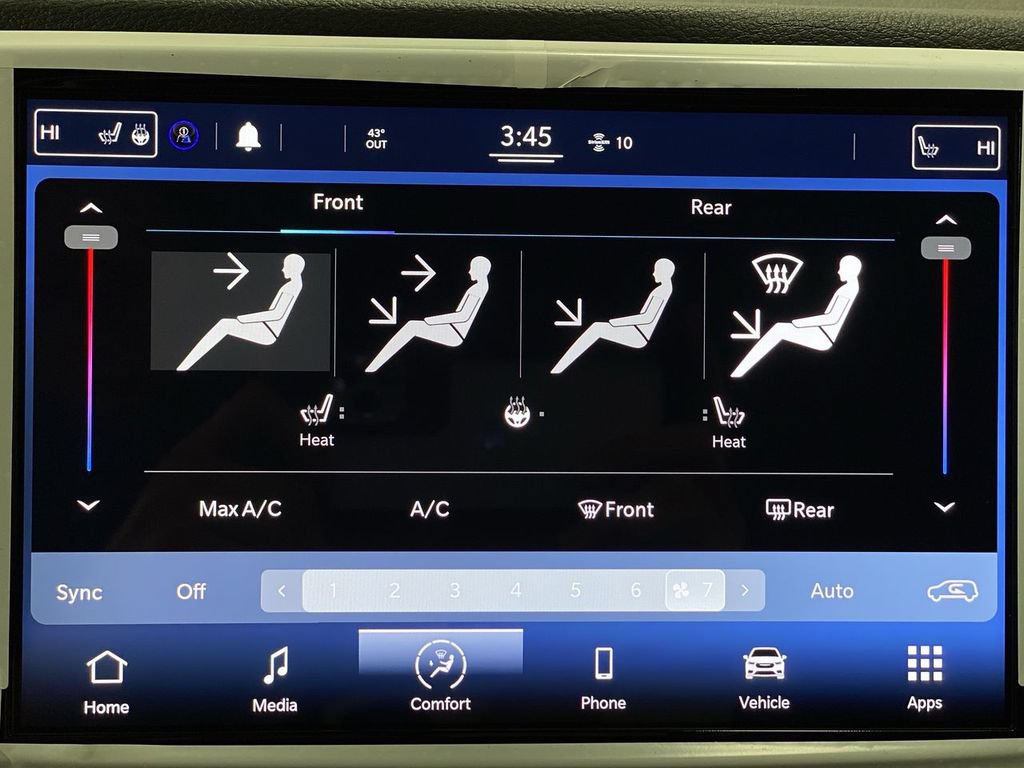Used 2021 Chrysler Pacifica Touring w/ Uconnect Theater Family Group FWD image 18