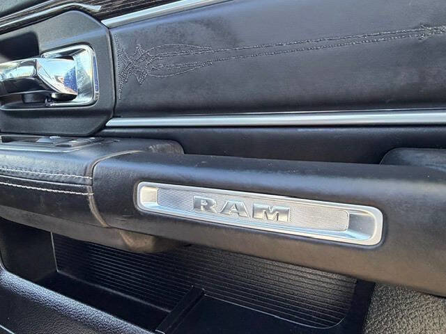 Used 2015 RAM 2500 Limited AWD/4WD image 43