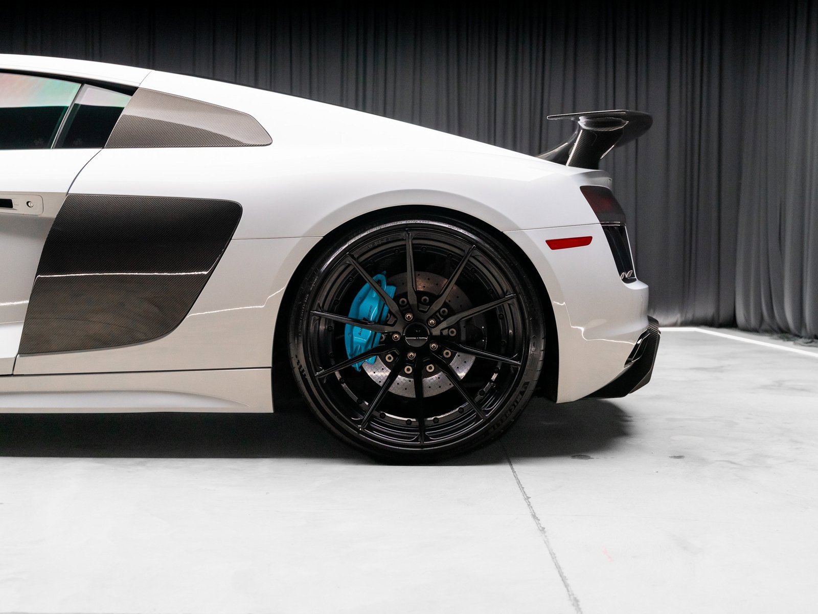 Used 2017 Audi R8 V10 plus image 46