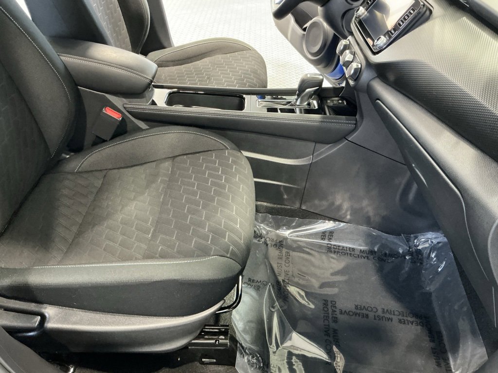 Used 2024 Nissan Kicks SV image 17