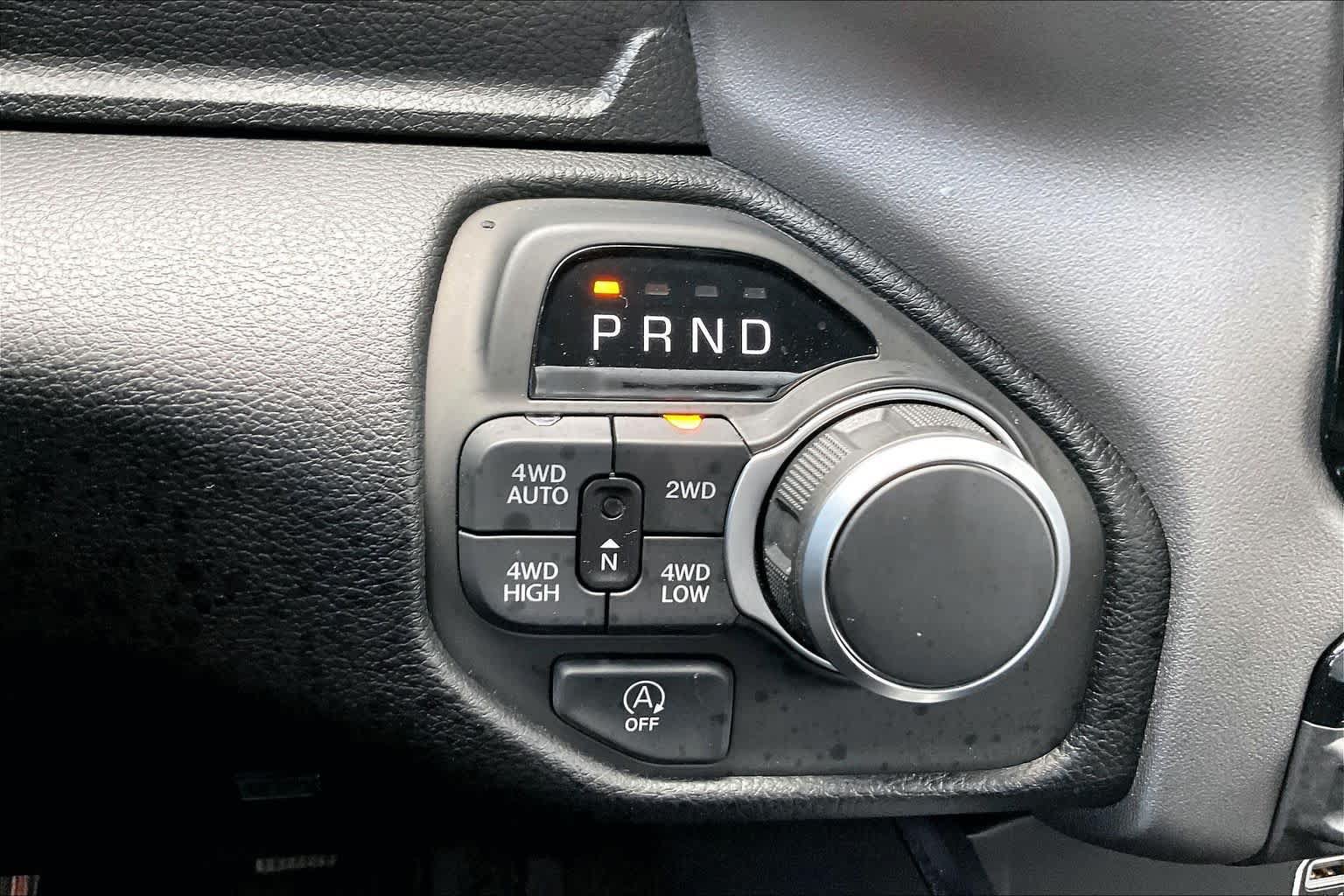 Used 2025 RAM 1500 Big Horn w/ Night Edition AWD/4WD image 34