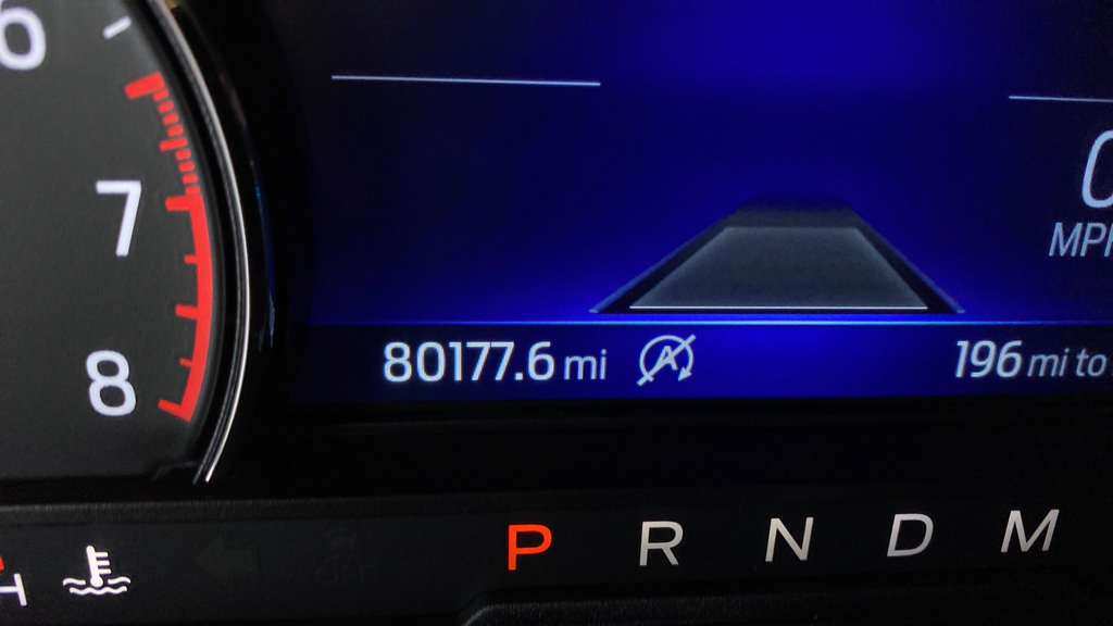 Used 2021 Ford Explorer XLT w/ Equipment Group 202A AWD/4WD image 10