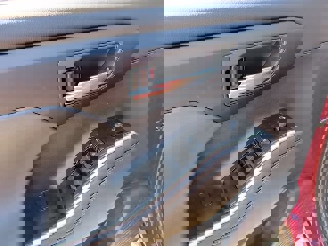 New 2026 Toyota Highlander XLE image 18