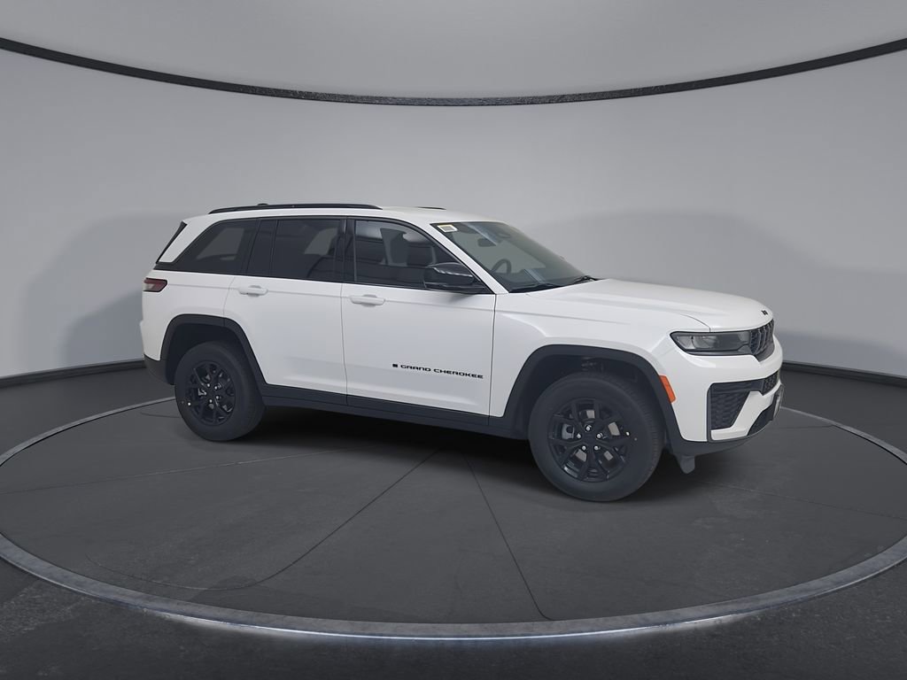 New 2026 Jeep Grand Cherokee Laredo image 17