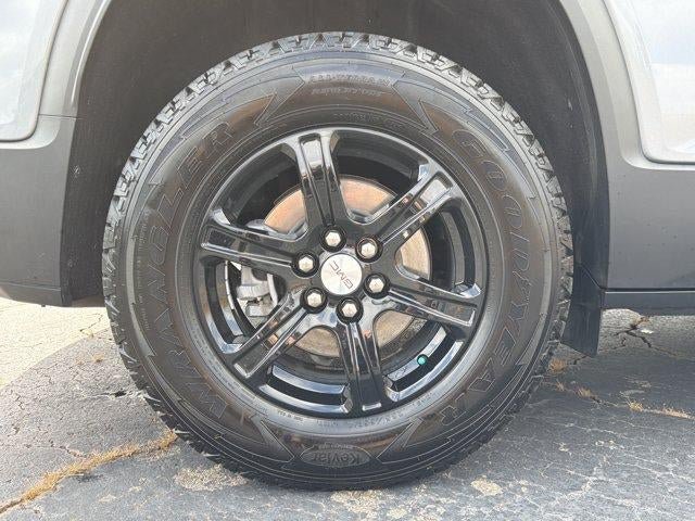 Used 2021 GMC Acadia AT4 w/ Technology Package AWD/4WD image 17