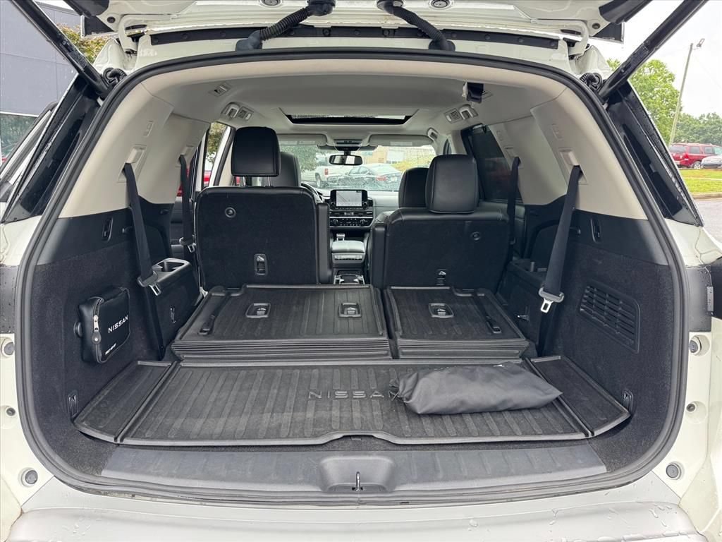 Certified 2022 Nissan Pathfinder SL w/ SL Premium Package FWD image 10