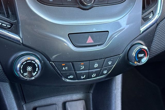 Used 2016 Chevrolet Cruze LT image 27