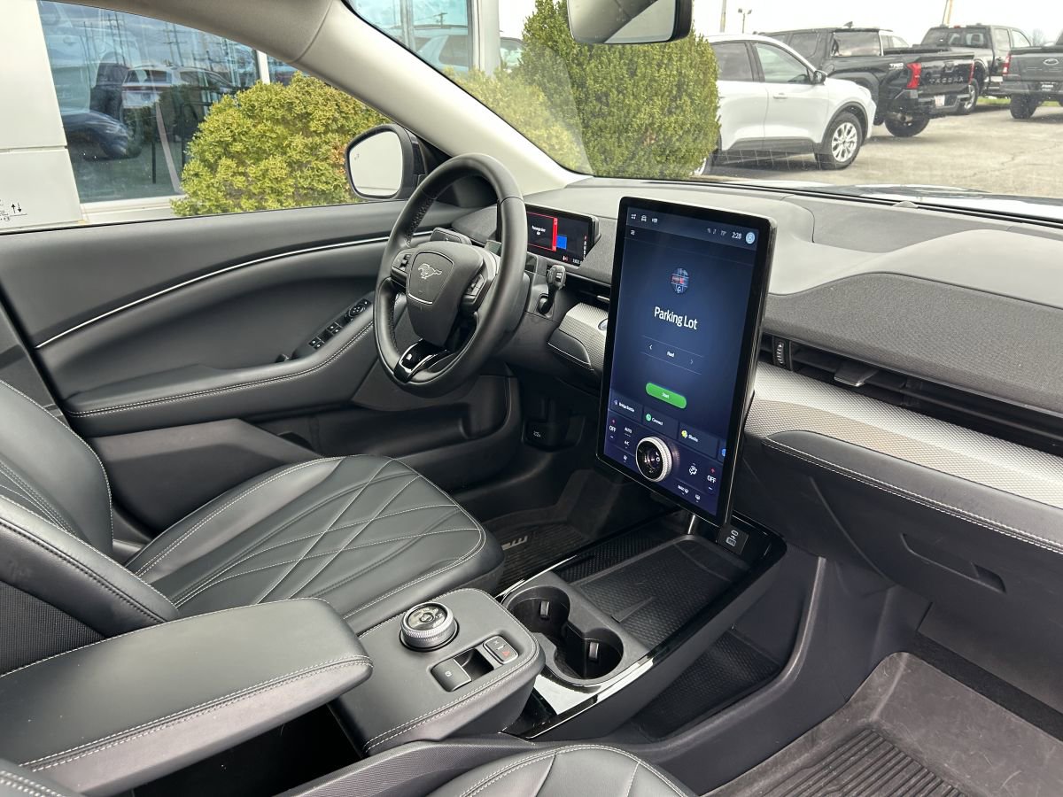 Used 2023 Ford Mustang Mach-E Select image 10