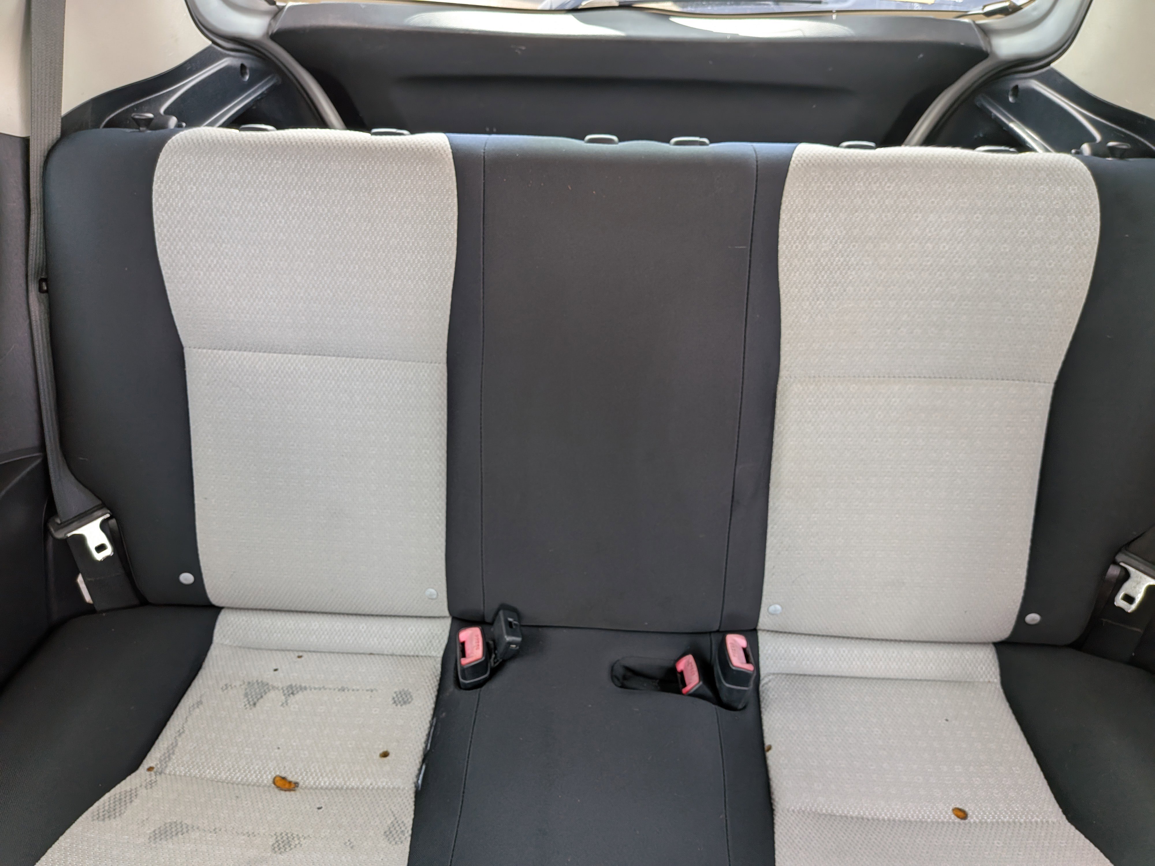 Used 2012 Toyota Yaris L image 14