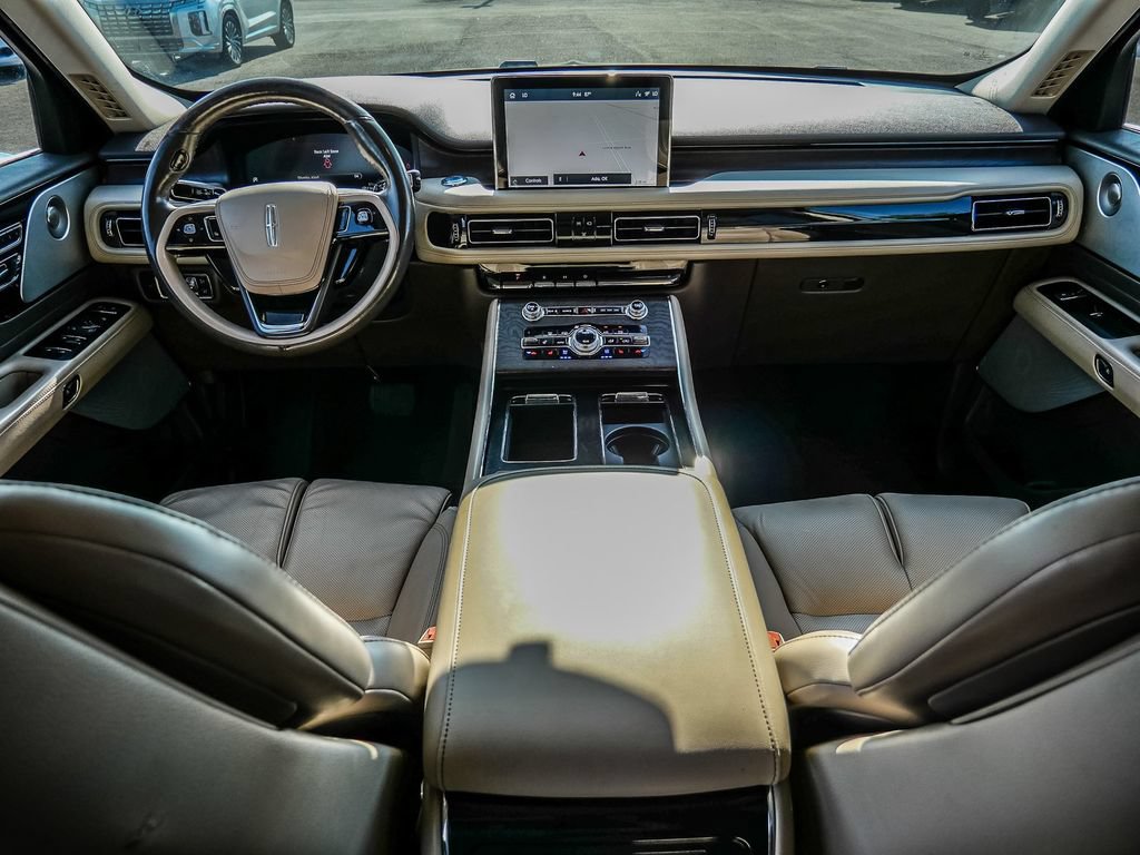 Used 2020 Lincoln Aviator Reserve w/ Equipment Group 202A AWD/4WD image 27