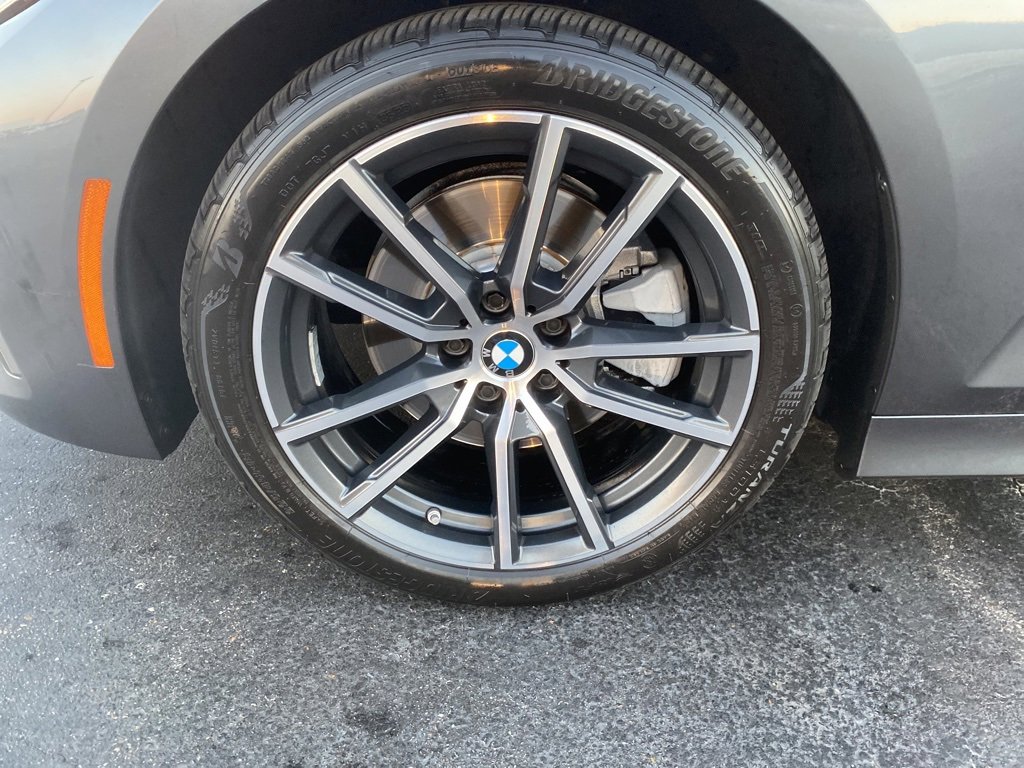 Used 2021 BMW 330i Sedan w/ Convenience Package image 9