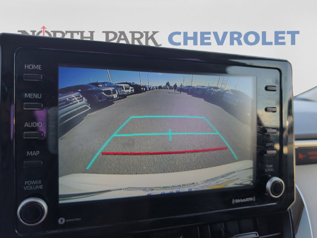 Used 2022 Toyota Corolla LE FWD image 16
