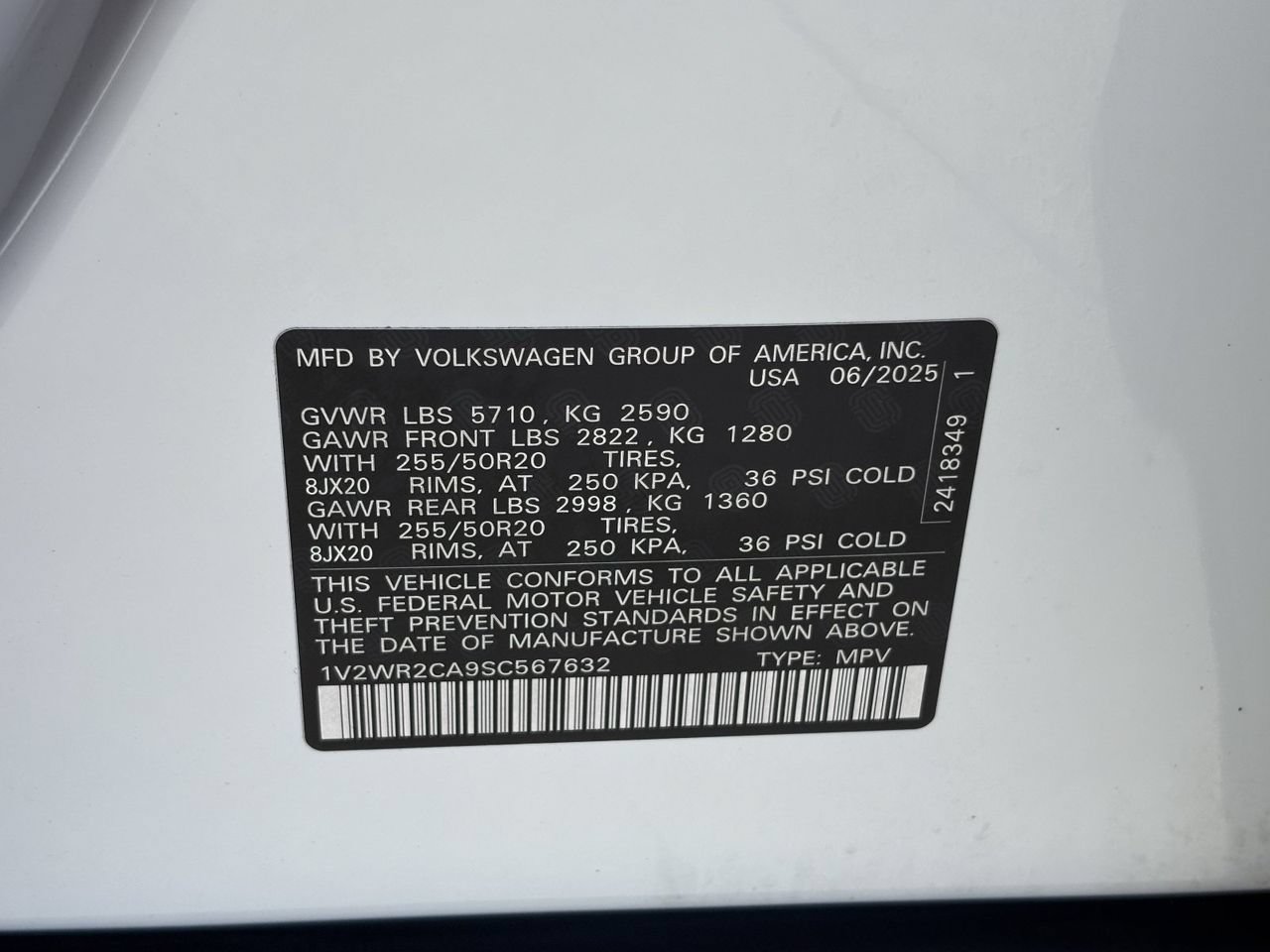 Used 2025 Volkswagen Atlas SE FWD image 30