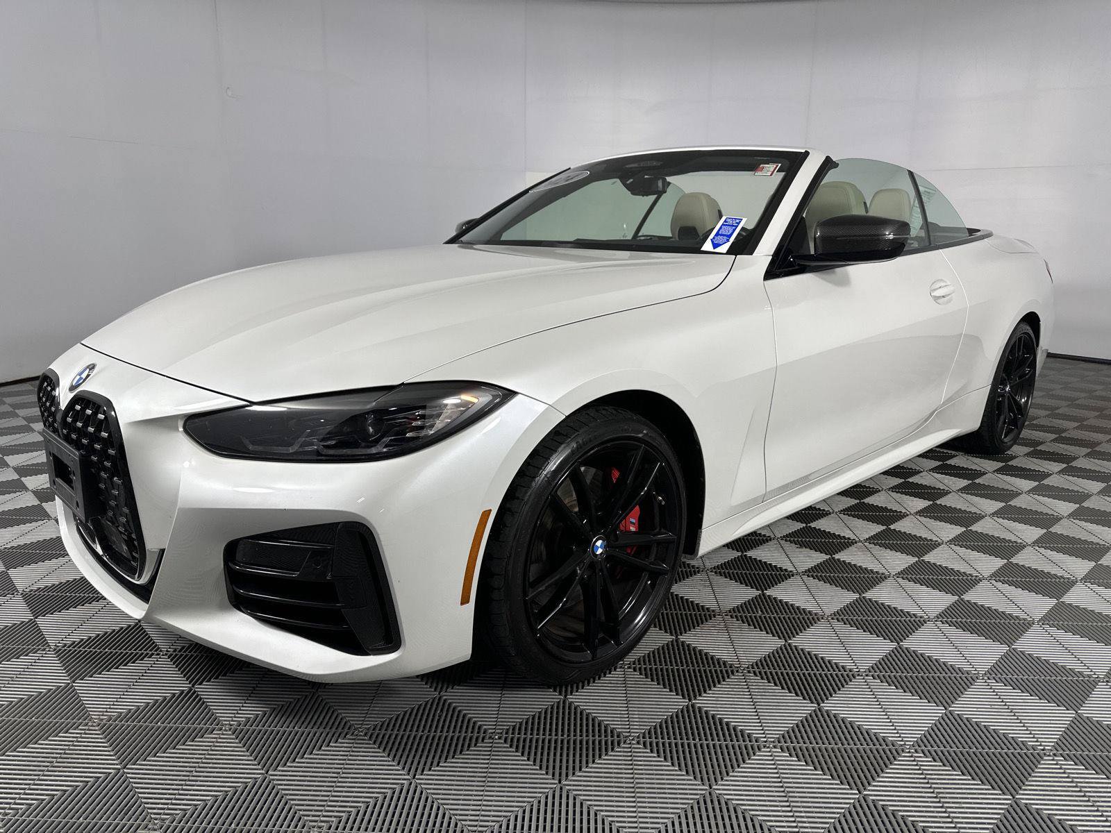Used 2024 BMW 440i xDrive Convertible w/ M Carbon Exterior Package AWD/4WD image 3