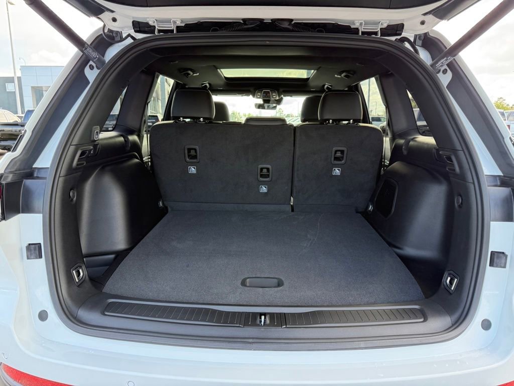 New 2026 Jeep Grand Cherokee Limited w/ Limited Altitude Package RWD image 24