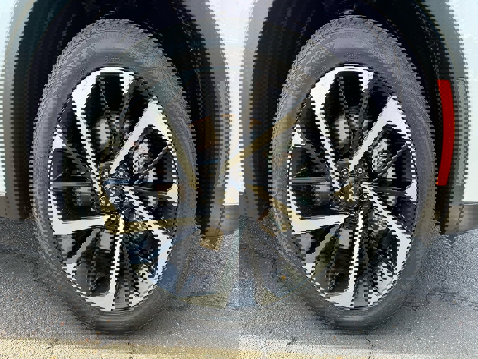 Used 2022 Mitsubishi Outlander SE image 11