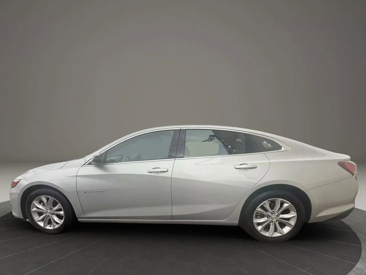 Used 2022 Chevrolet Malibu LT image 8