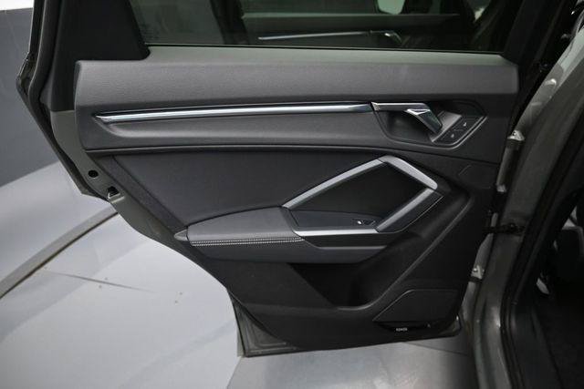 Used 2023 Audi Q3 2.0T Premium Plus w/ Premium Plus Package AWD/4WD image 32
