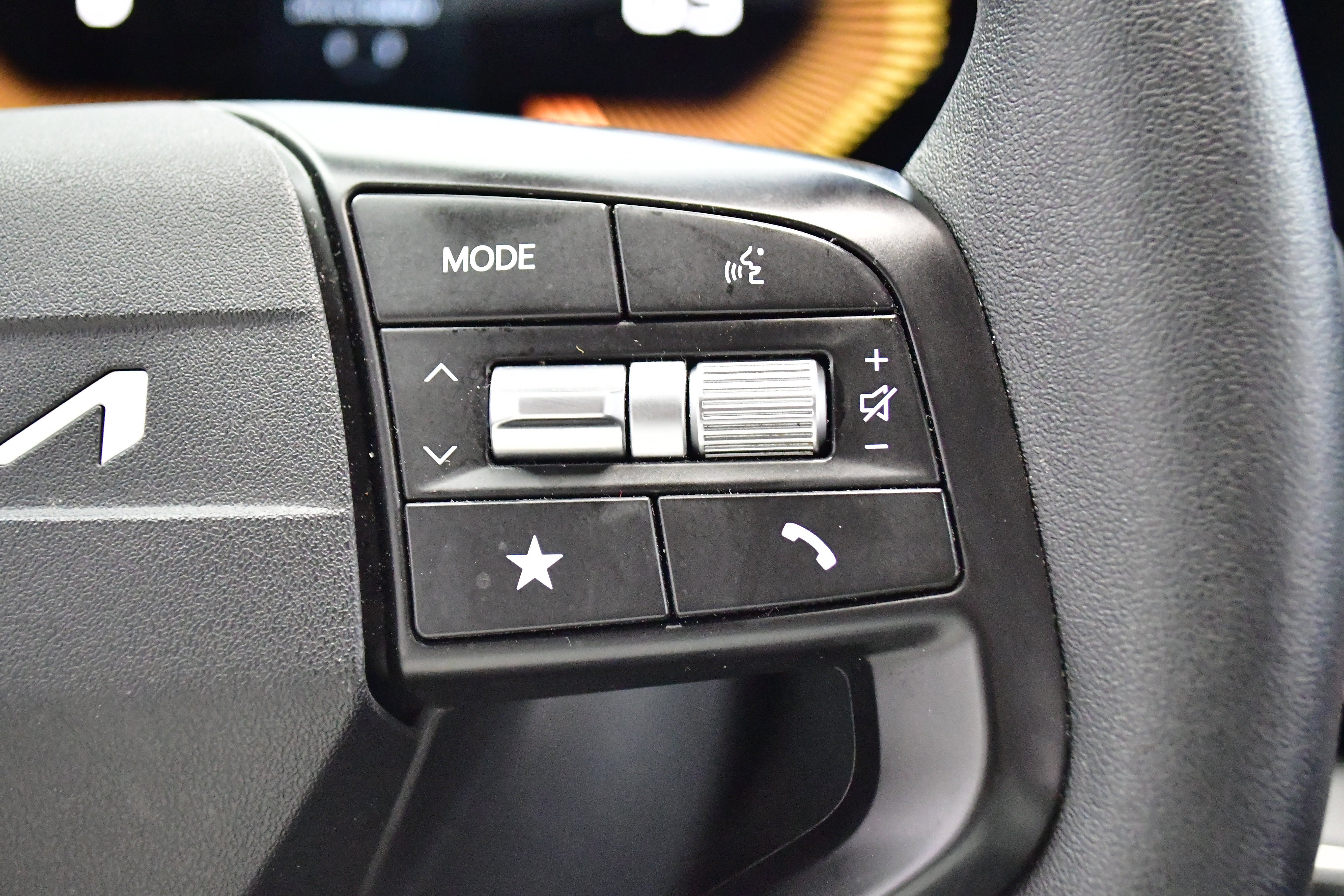 Used 2025 Kia K4 FWD image 21