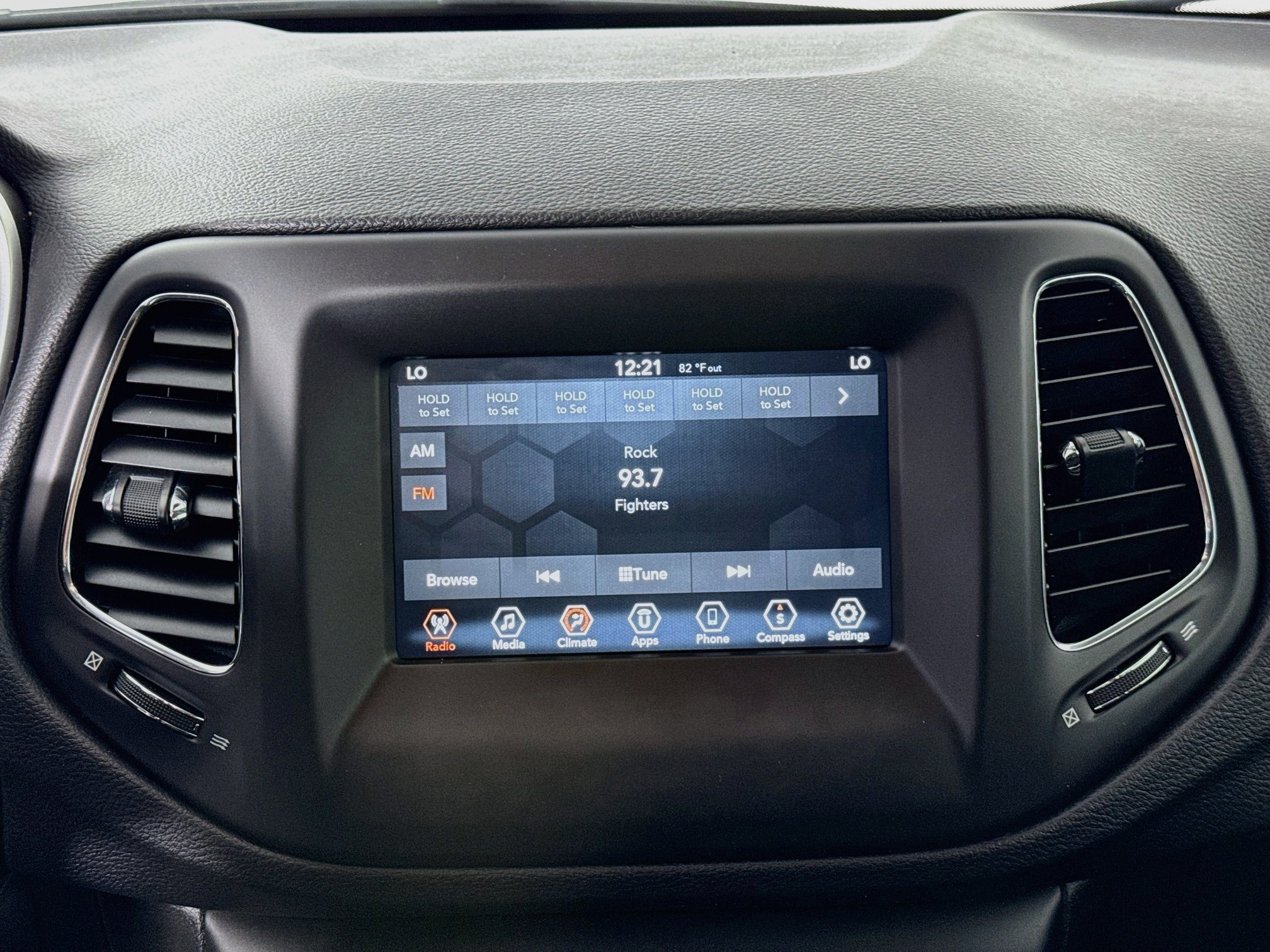 Used 2019 Jeep Compass Sport AWD/4WD image 14
