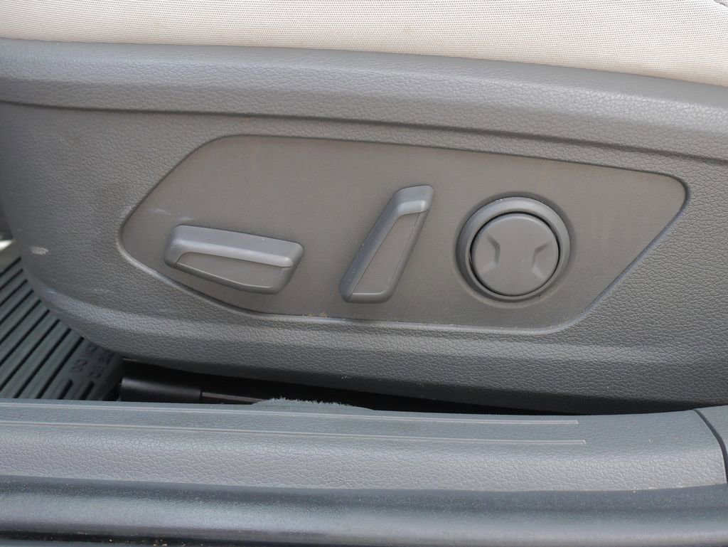Used 2023 Hyundai Sonata SEL w/ Convenience Package FWD image 22