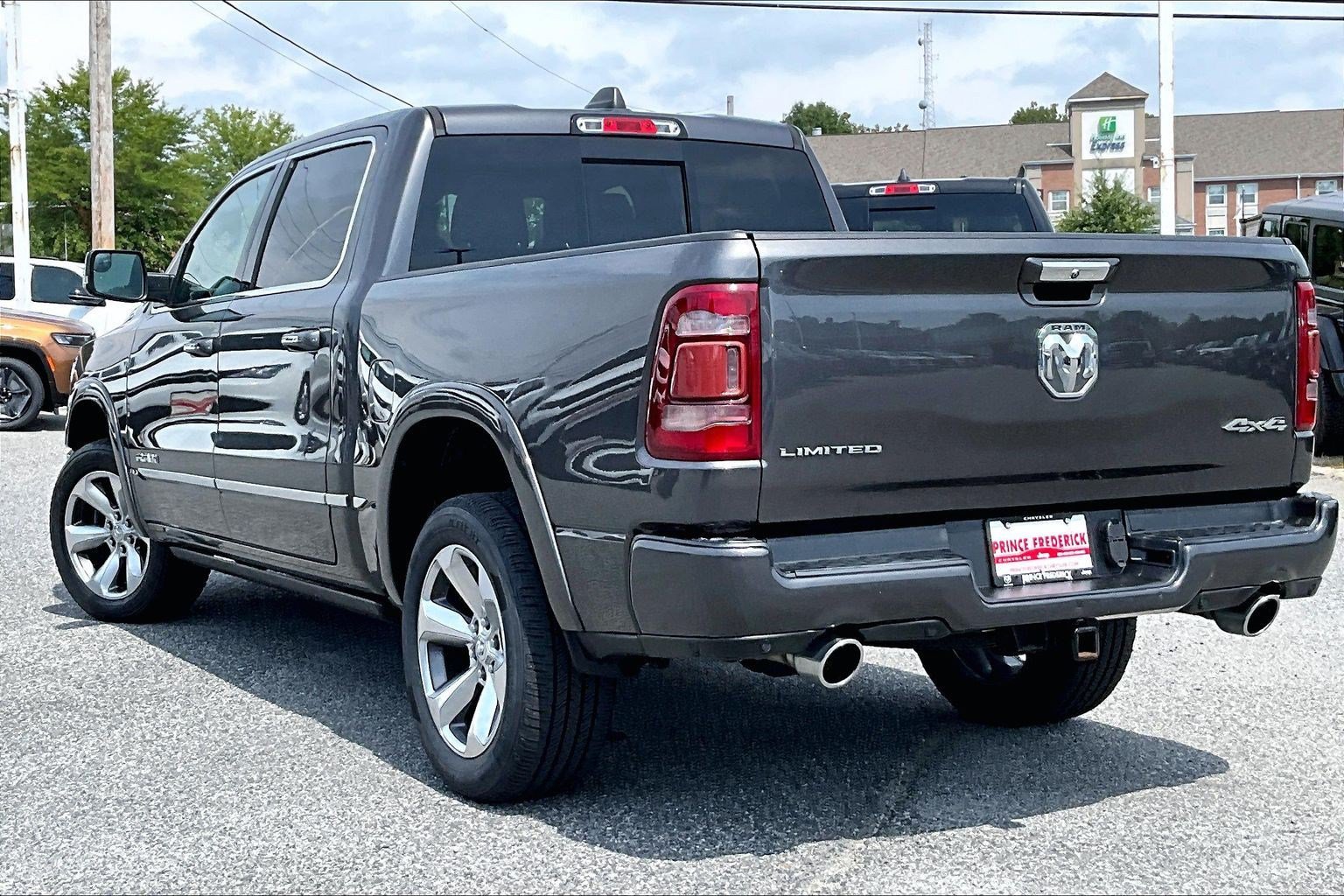 Used 2019 RAM 1500 Limited AWD/4WD image 9
