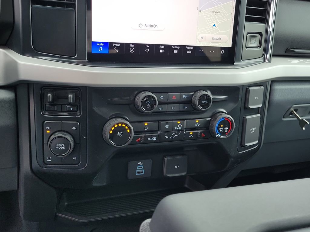New 2026 Ford F250 XLT image 28