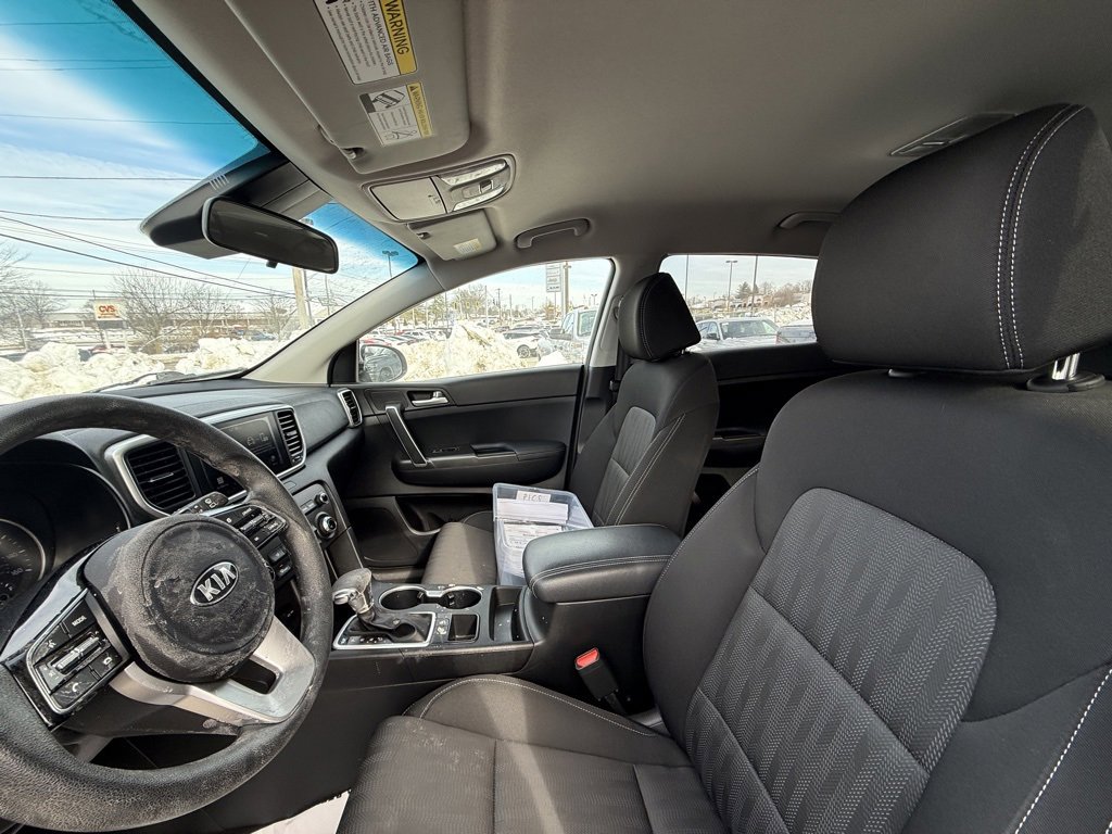 Used 2020 Kia Sportage LX image 11