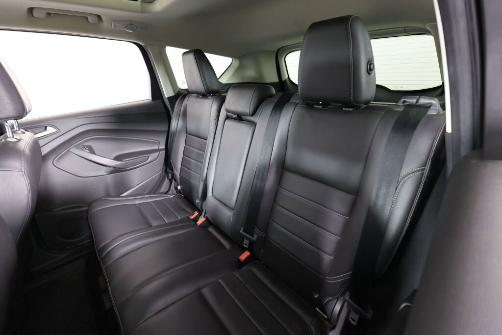 Used 2016 Ford Escape Titanium image 37