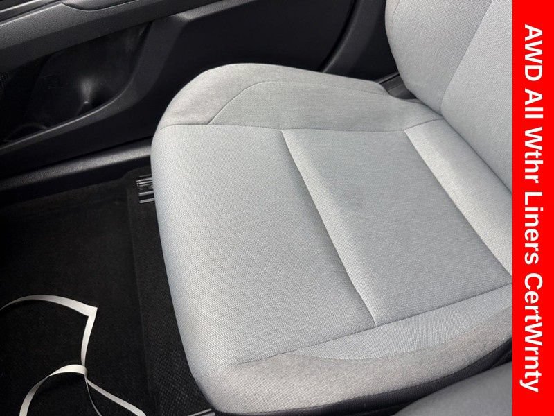 Used 2025 Toyota Camry LE AWD/4WD image 27