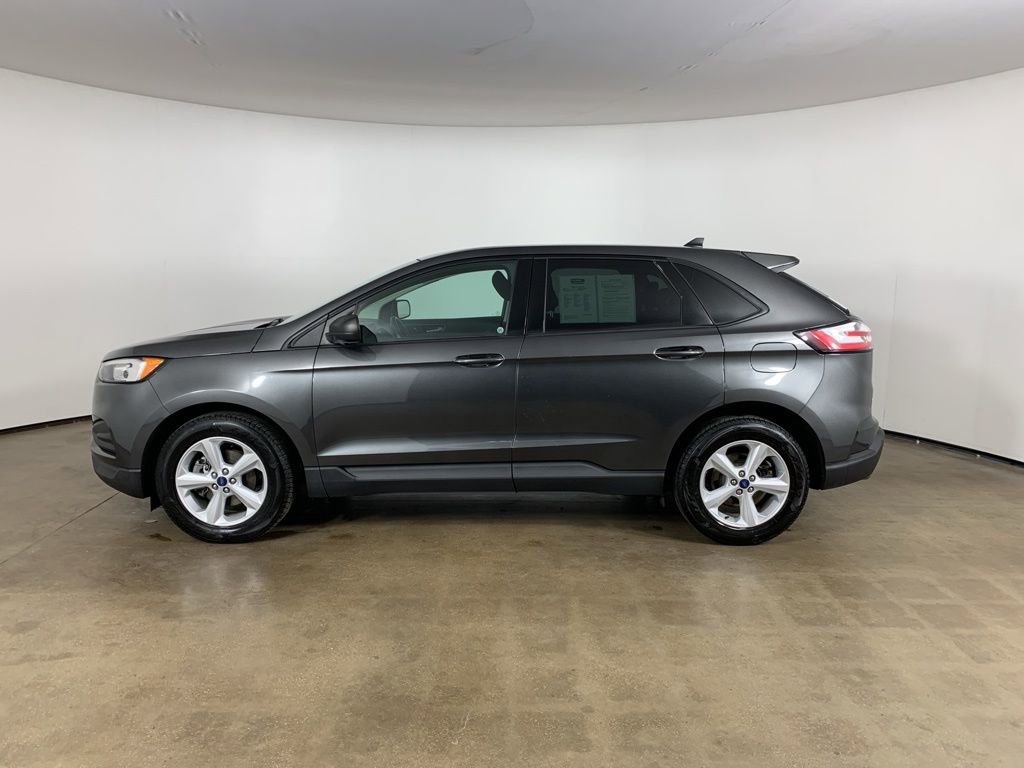 Used 2020 Ford Edge SE image 16