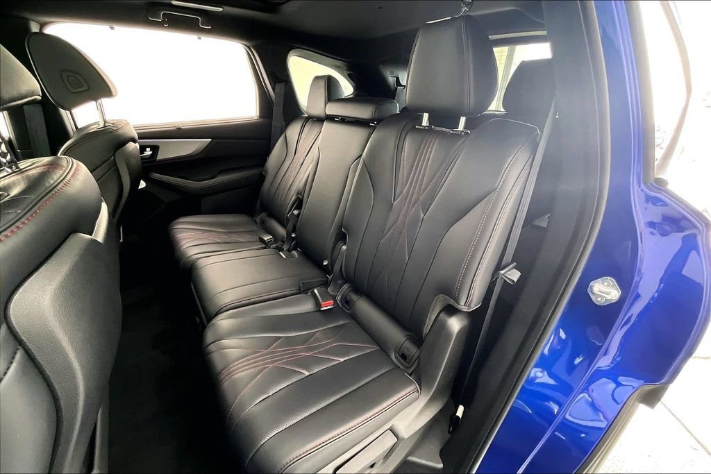 Certified 2025 Acura MDX A-Spec AWD/4WD image 32