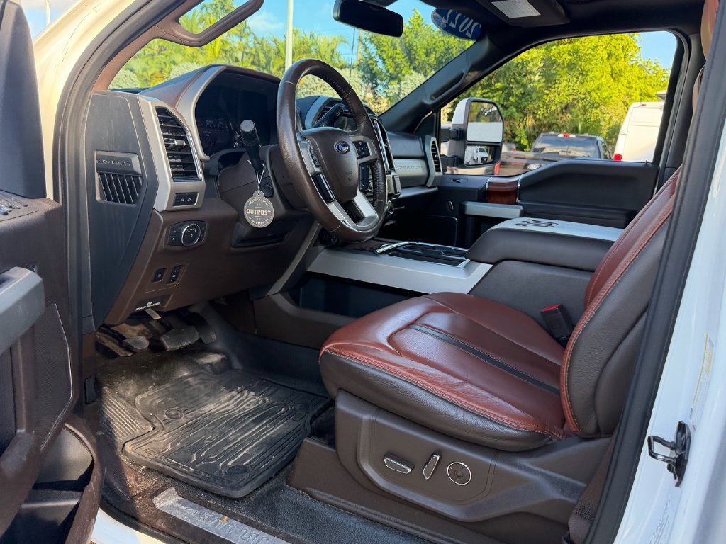 Used 2022 Ford F450 King Ranch w/ King Ranch Ultimate Package AWD/4WD image 12