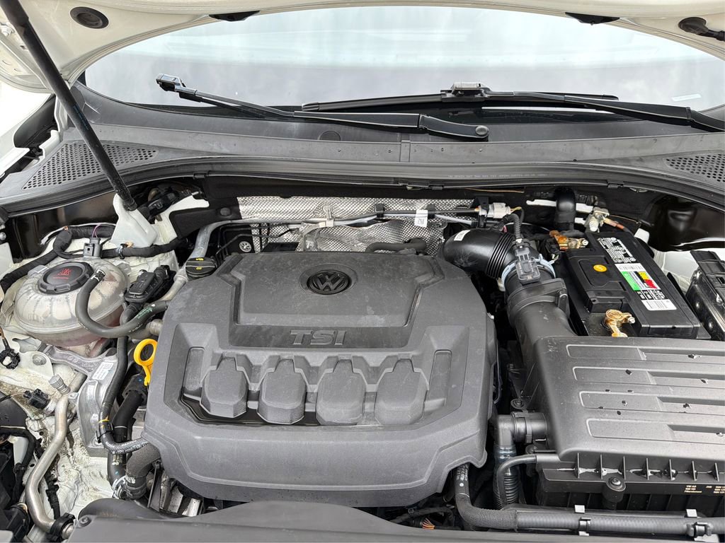 Used 2022 Volkswagen Tiguan SE FWD image 12