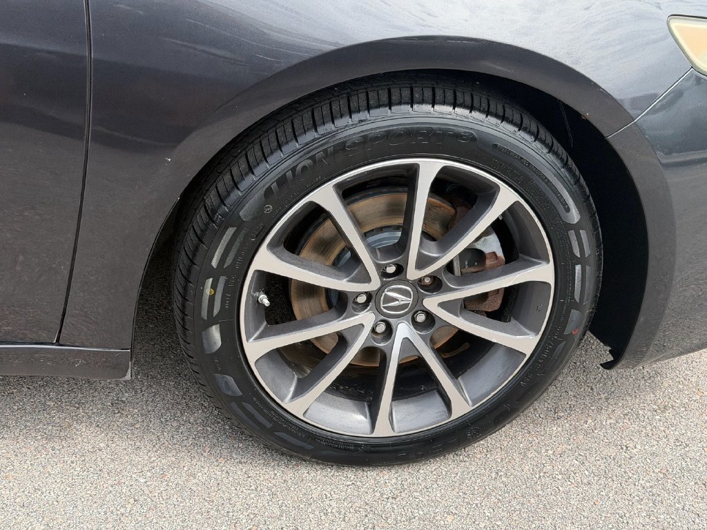 Used 2015 Acura TLX w/ Technology Package FWD image 9