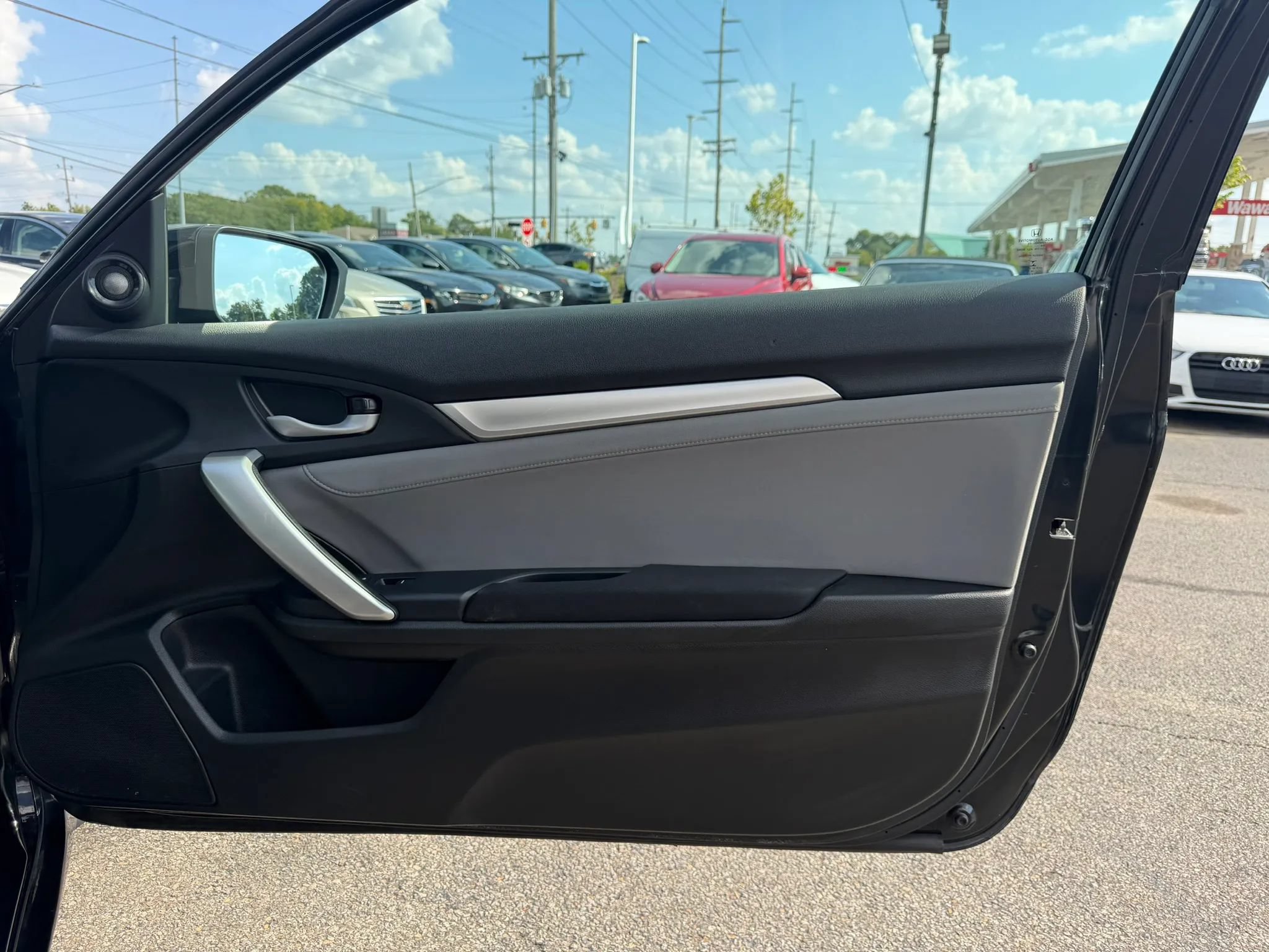 Used 2017 Honda Civic EX-T image 22