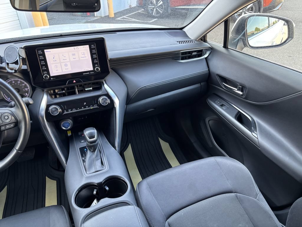 Used 2022 Toyota Venza LE AWD/4WD image 22
