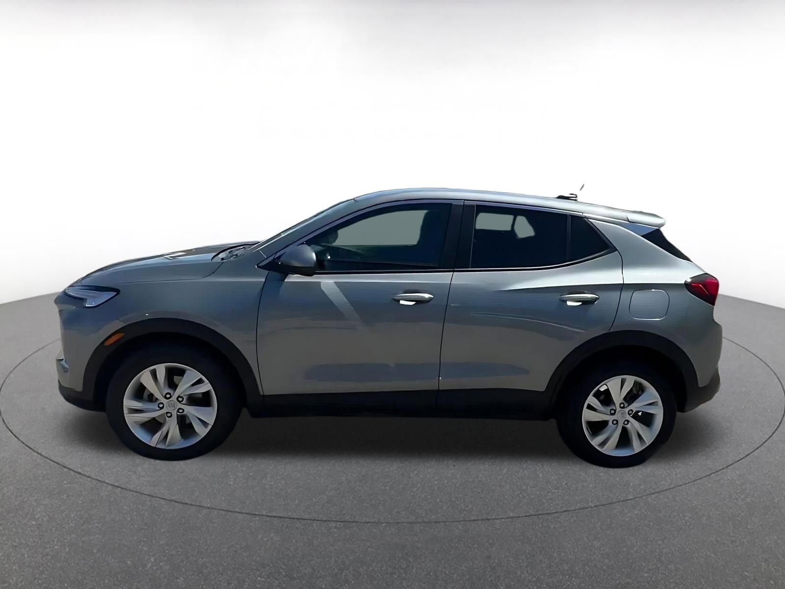 Used 2025 Buick Encore GX Preferred image 9